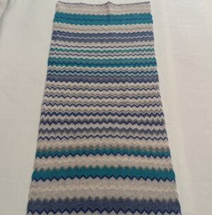 NWT Halogen 100% Cashmere Chevron Patterned Oblong Scarf